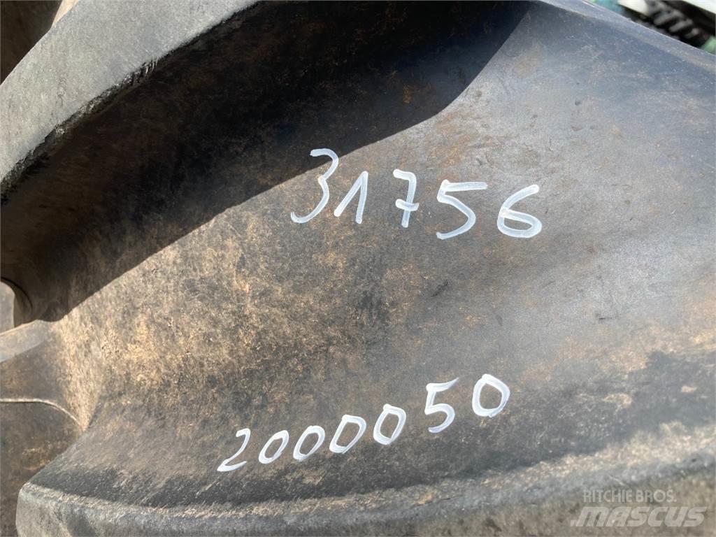 Michelin 600/65R28 Pneumatiky, kola a ráfky