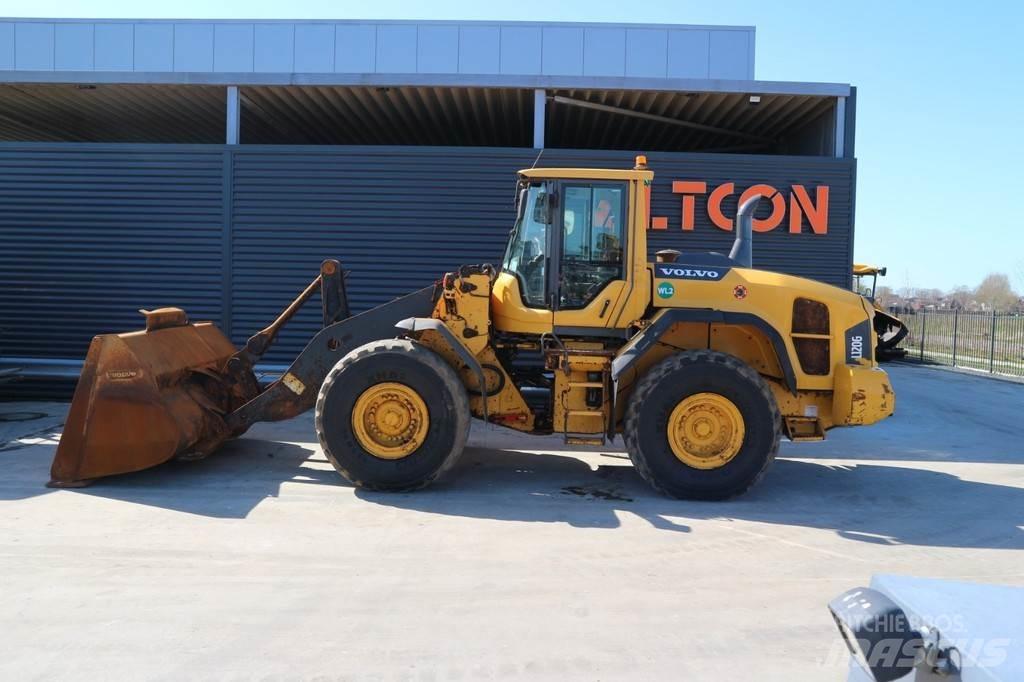 Volvo L120G Kolové nakladače