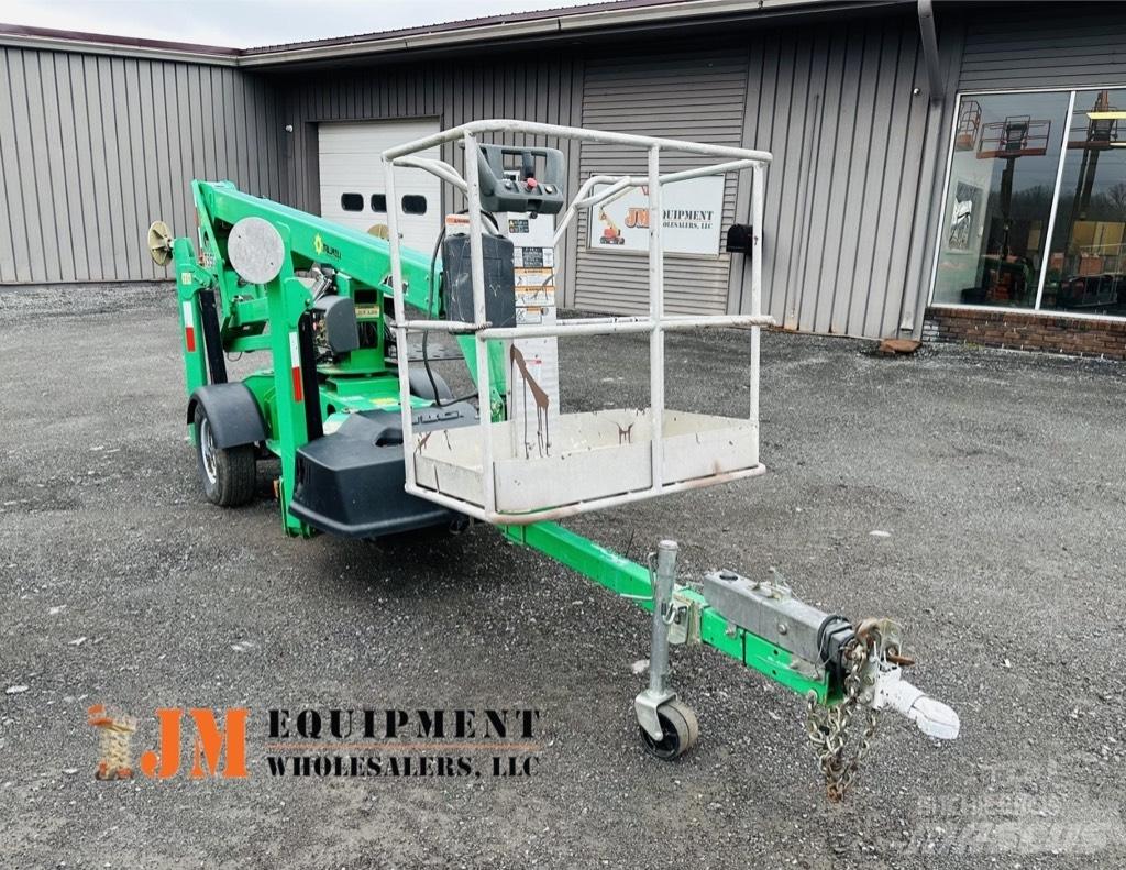 JLG T 350 Přívěsové plošiny