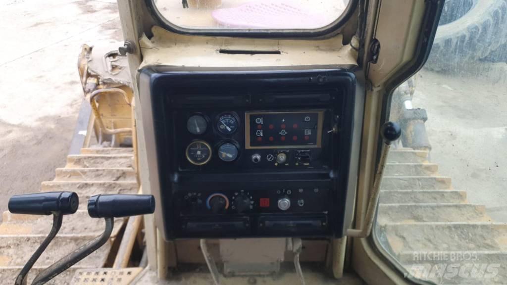 CAT D 6 M XL Pásové dozery