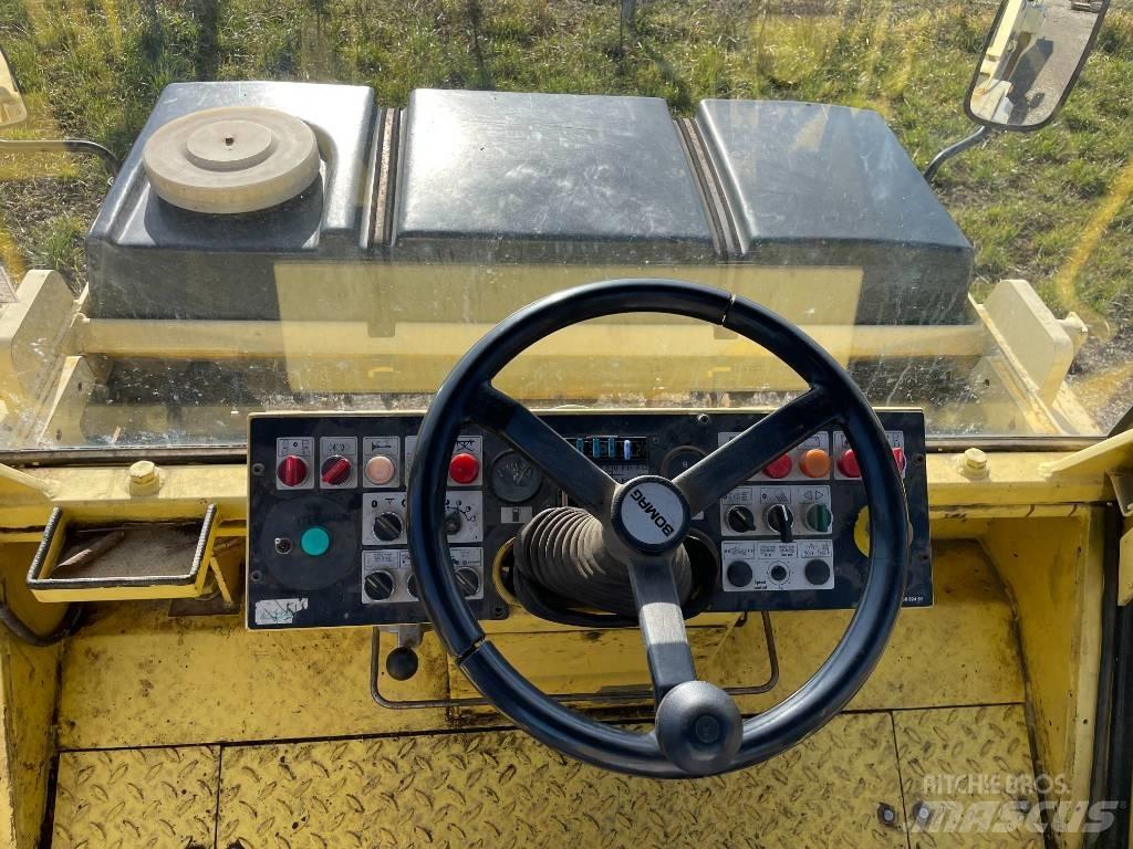 Bomag BW 154 AD-2 Tandemové válce