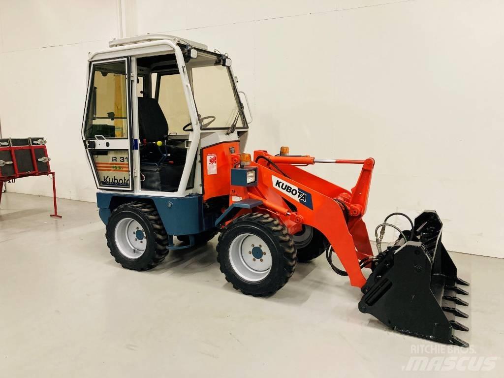 Kubota R 310 Kolové nakladače