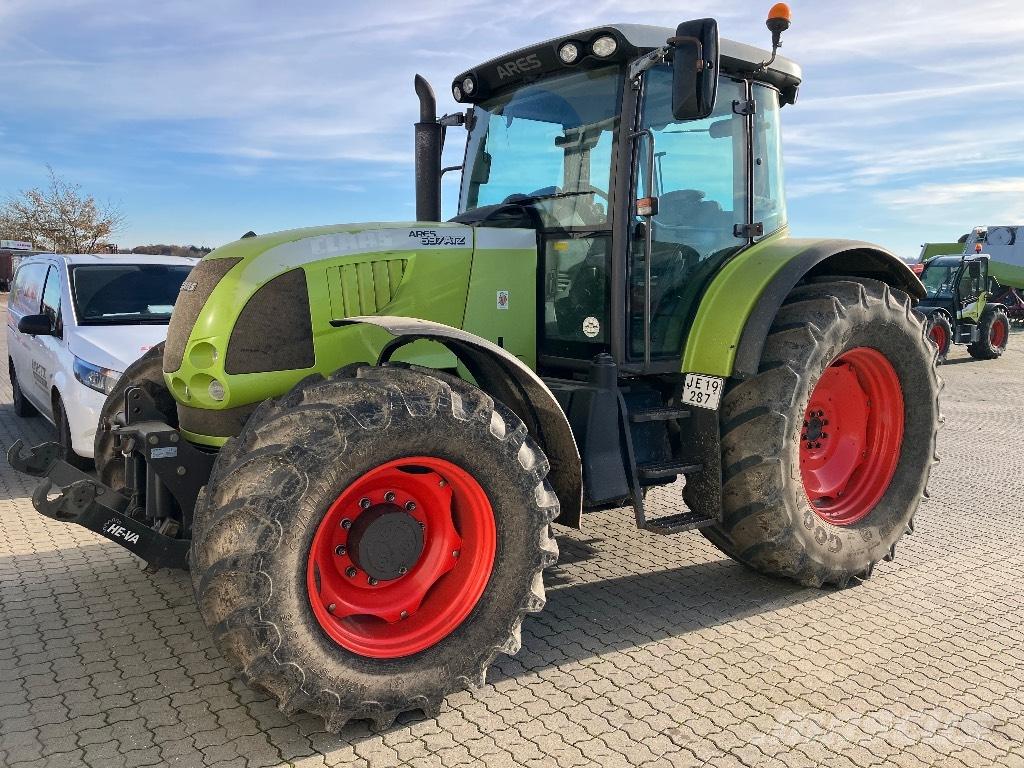 CLAAS Ares 697 ATZ Traktory