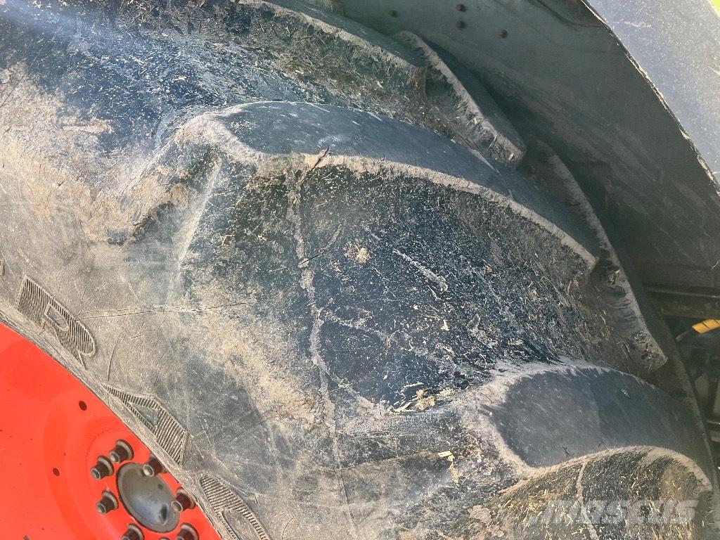 CLAAS Ares 697 ATZ Traktory