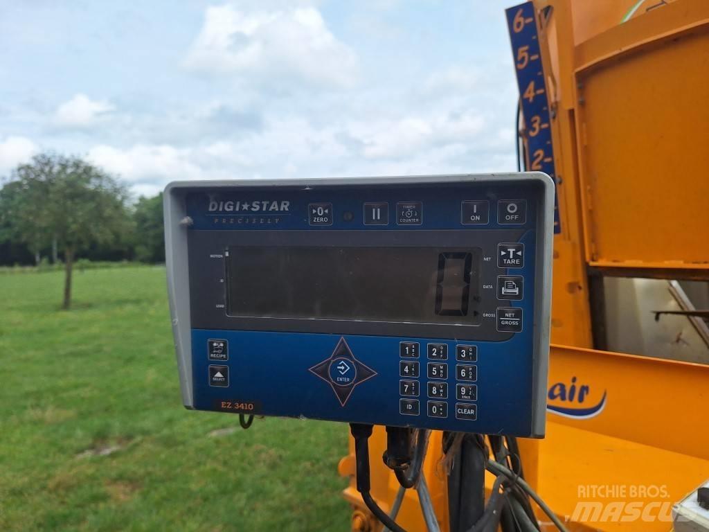 Belair Drakkar 218SB Míchačky krmiva