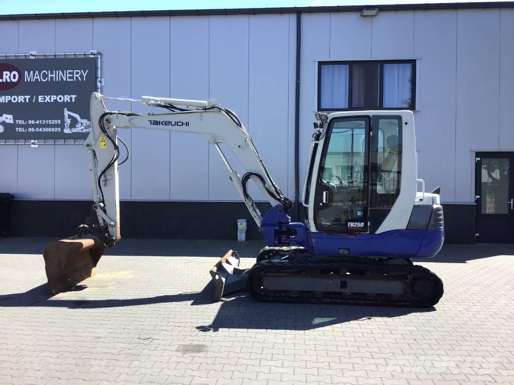 Takeuchi TB 250 Mini rýpadla < 7t