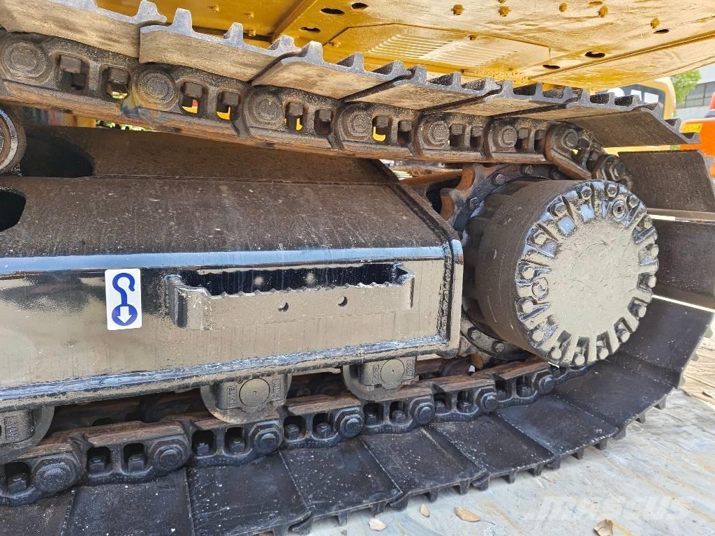 CAT 320 D Pásová rýpadla