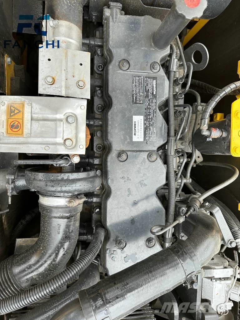 Komatsu 200-8 Pásová rýpadla