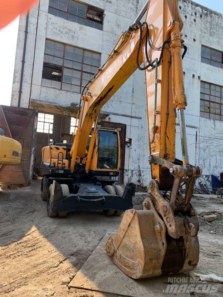 Hyundai R210W-9 Kolová rýpadla
