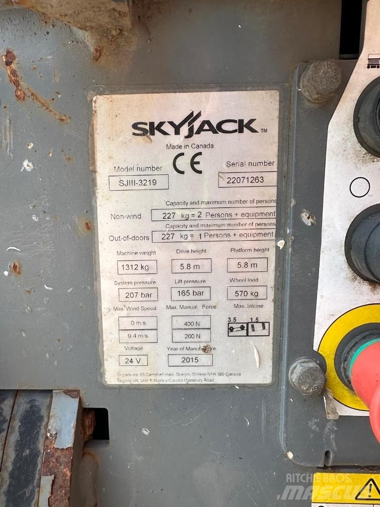 SkyJack SJ 3219 Nůžková zvedací plošina