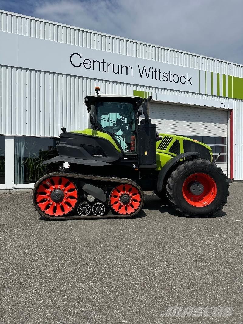 CLAAS Axion 960 TT Pásové jeřáby