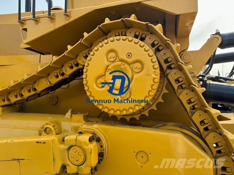 CAT D 10 R Pásové dozery