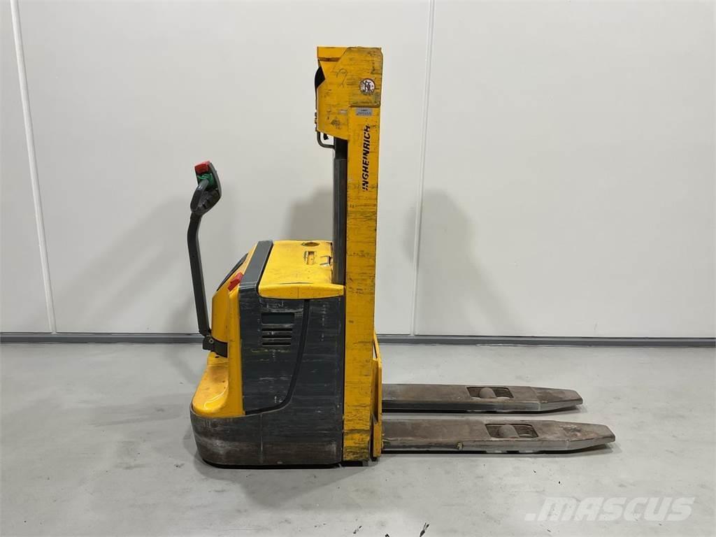 Jungheinrich EJC12 Samohybné vozíky