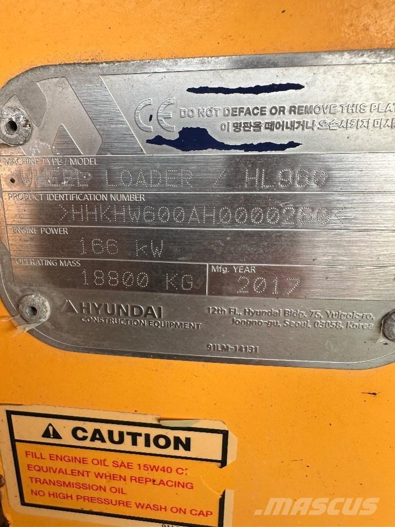 Hyundai HL 960 Kolové nakladače