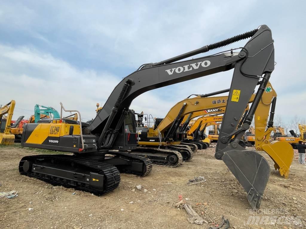 Volvo EC 240 Pásová rýpadla