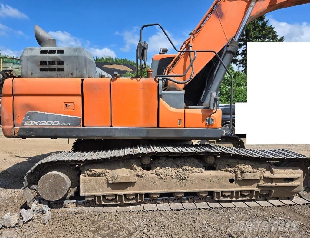 Doosan DX 300 LC-5 Pásová rýpadla