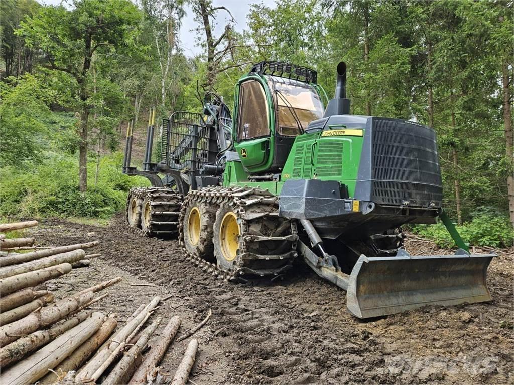 John Deere 1110 G Vyvážecí traktory