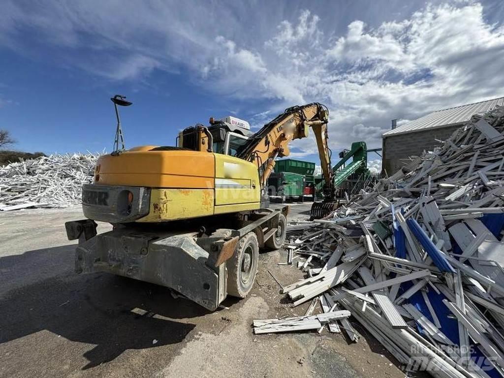 Liebherr A316 Li Speciální bagry