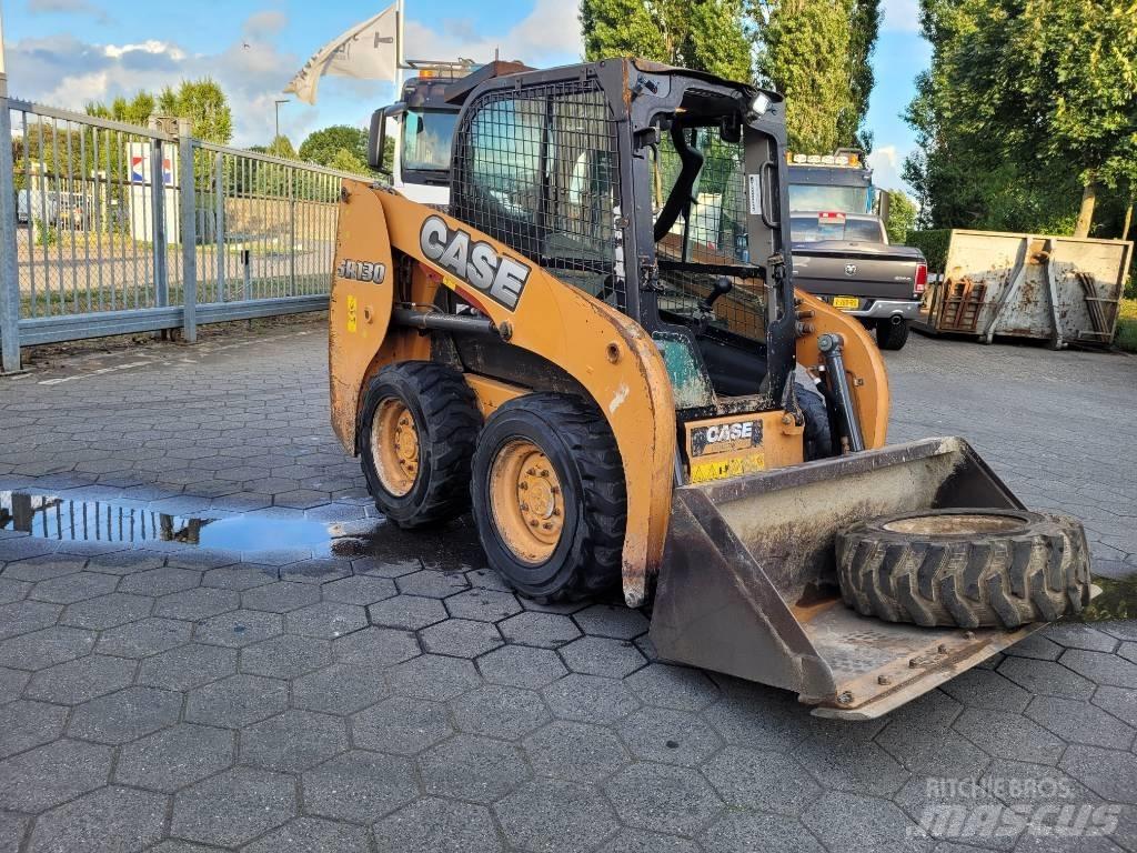 CASE SR 130 Smykem řízené nakladače