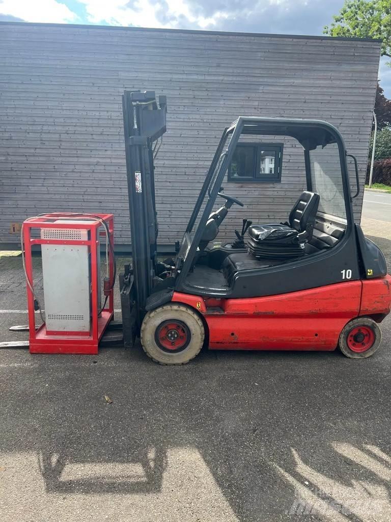 Linde E30-01 Akumulátorové vozíky