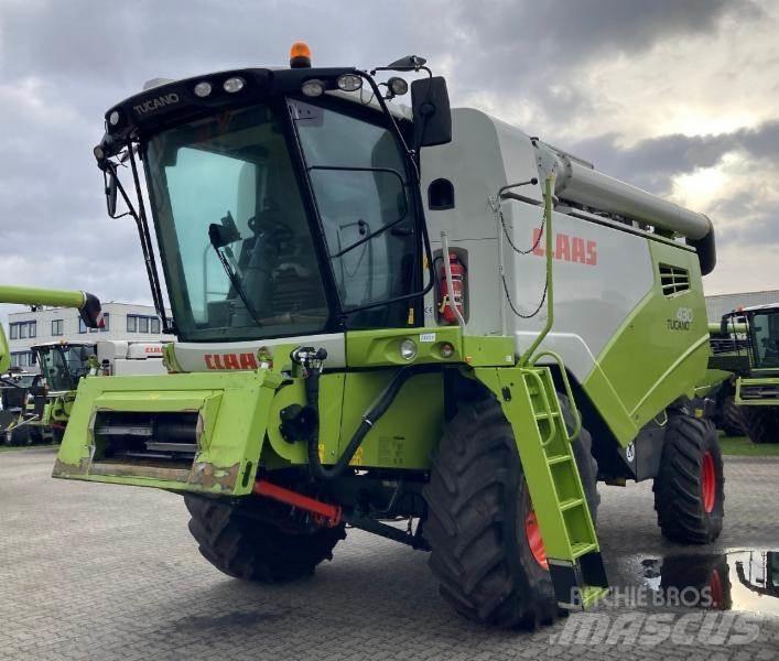 CLAAS TUCANO 430 Sklízecí mlátičky