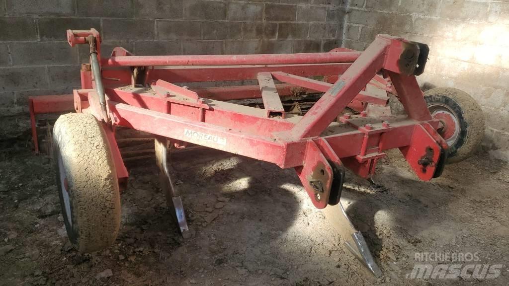 Moreau 1.8M Řádkové kultivátory