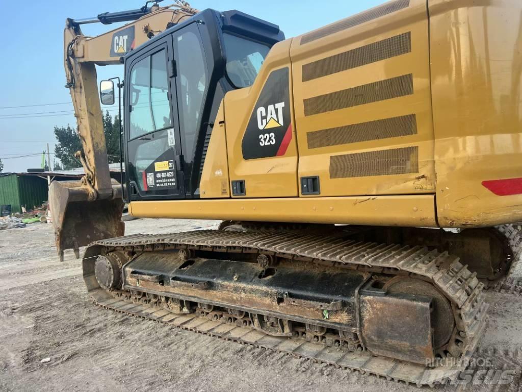 CAT 323 GC Pásová rýpadla