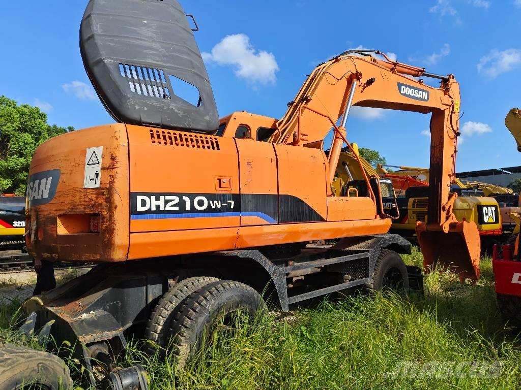 Doosan DH 210 W-7 Kolová rýpadla