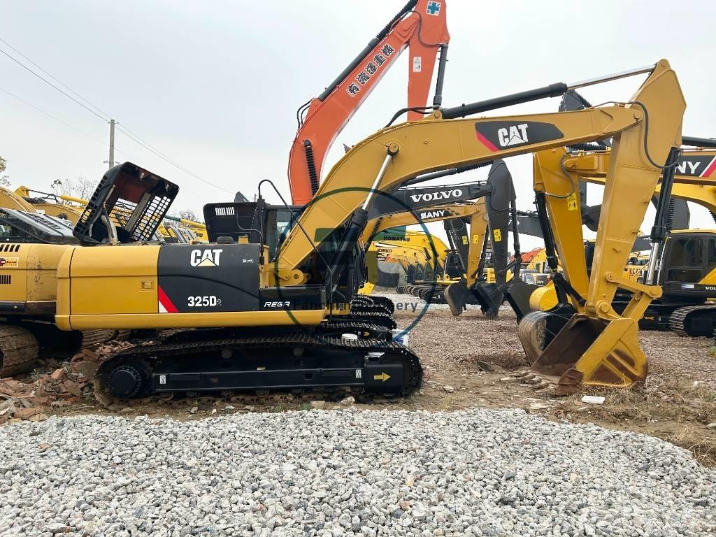 CAT 325 D2 Pásová rýpadla