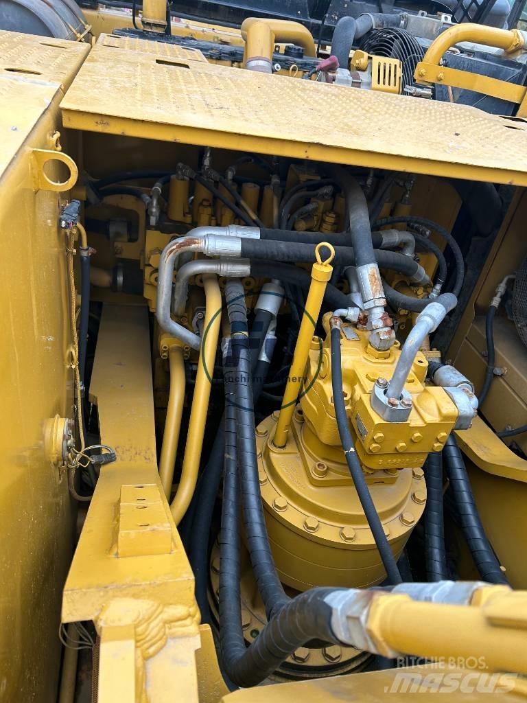 CAT 325 D2 Pásová rýpadla