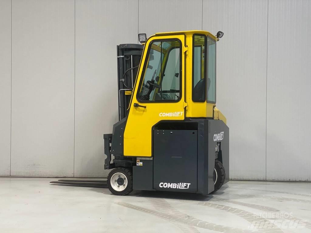 Combilift CBE2500 4 cestní vysokozdvižné vozíky