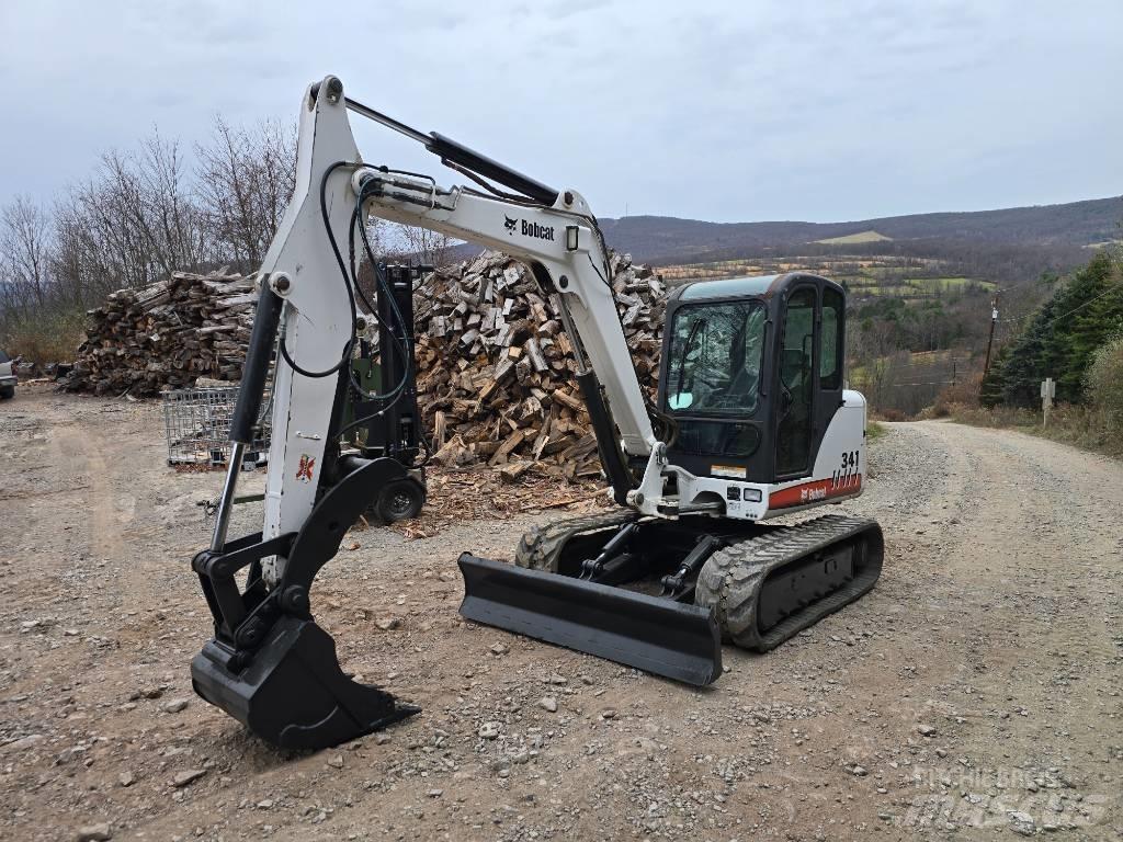 Bobcat 341 G Mini rýpadla < 7t
