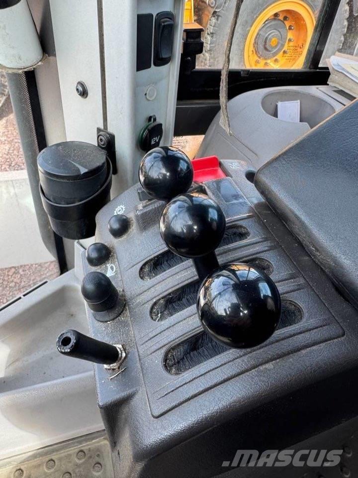 Volvo L 60 F Kolové nakladače