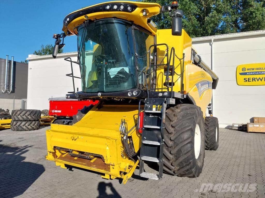 New Holland CX 8.90 Sklízecí mlátičky