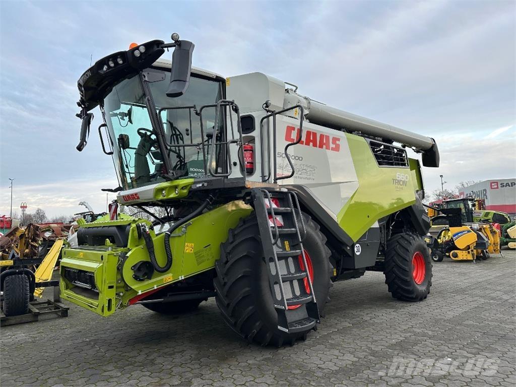 CLAAS Trion 660 Sklízecí mlátičky