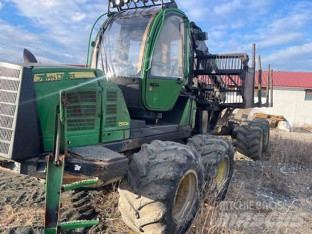 John Deere 1510 E Vyvážecí traktory