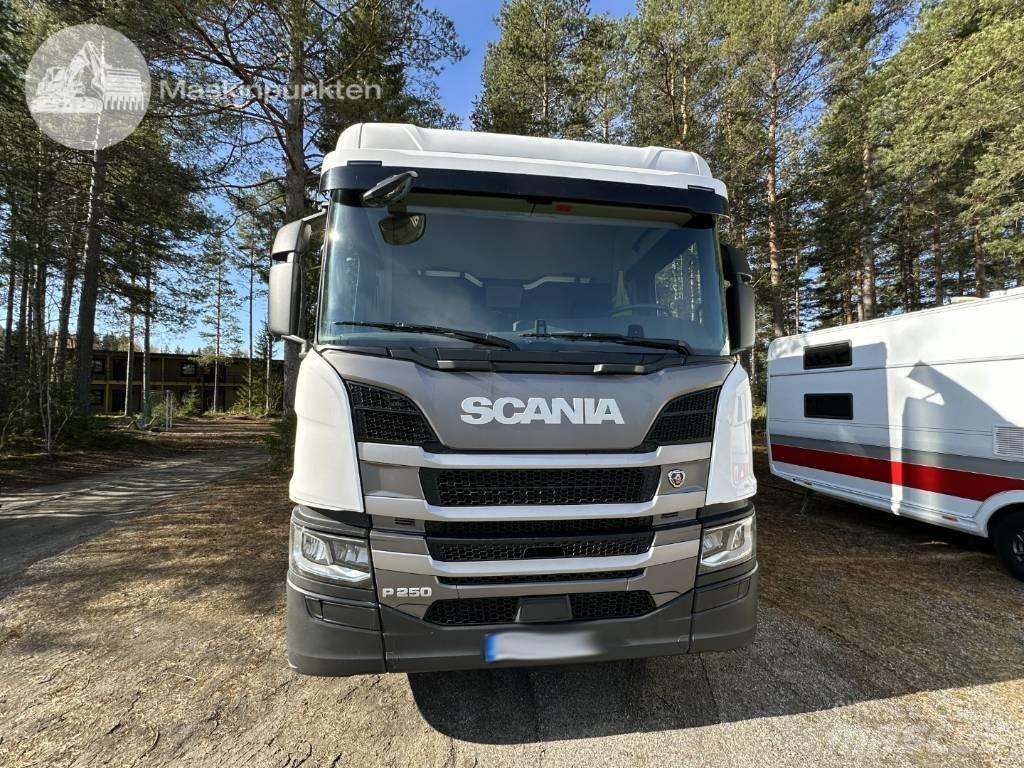 Scania P 250 Skříňová nástavba