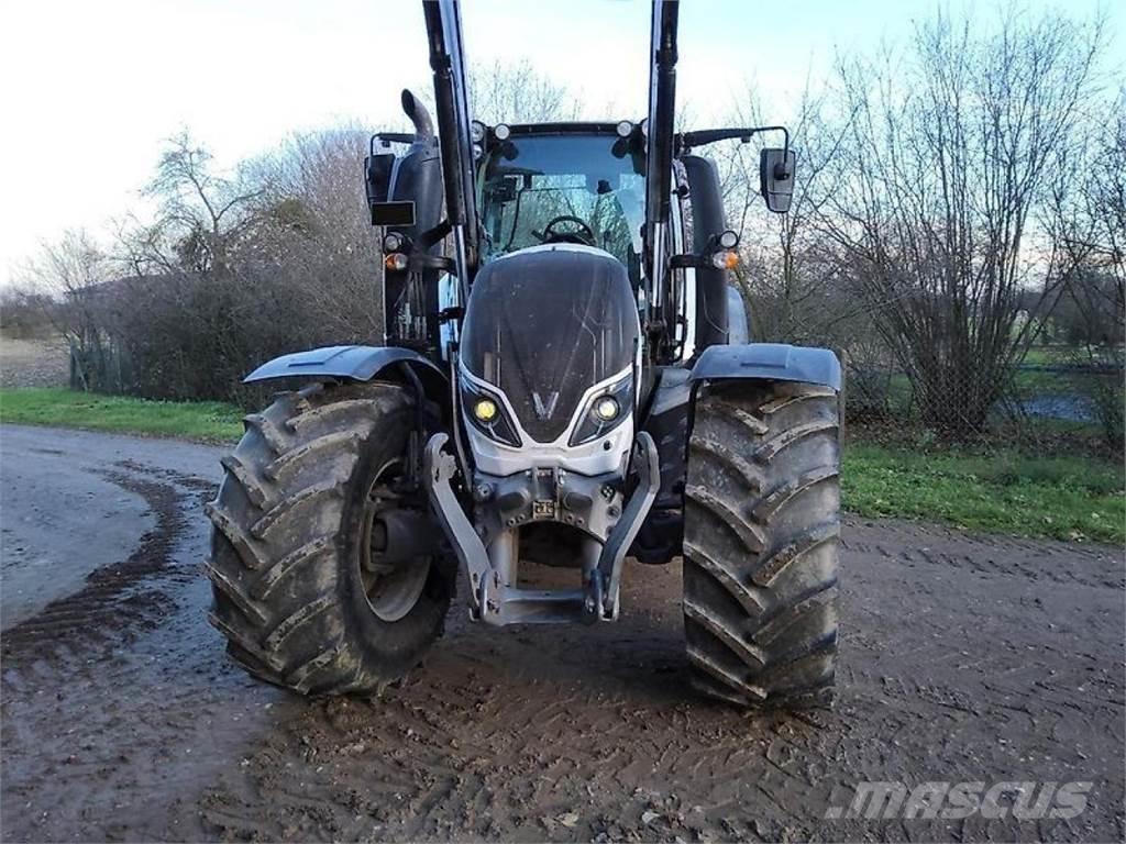 Valtra t 234 a Traktory
