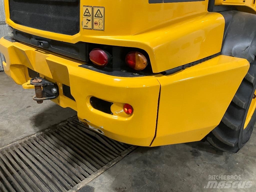 JCB TM 320 Kolové nakladače