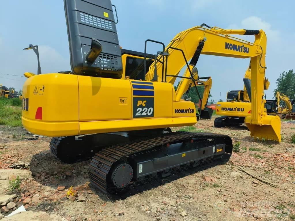 Komatsu PC 220-8 Pásová rýpadla