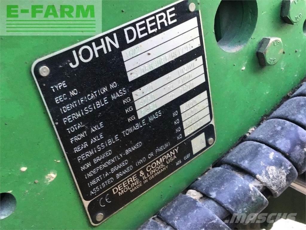 John Deere 6830 Traktory
