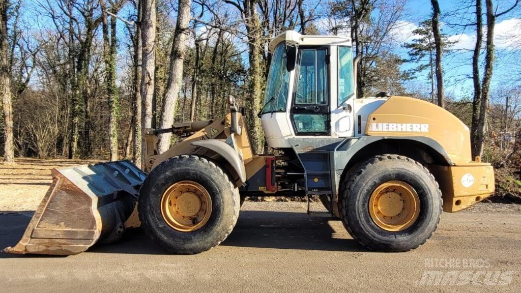 Liebherr L 534 Kolové nakladače