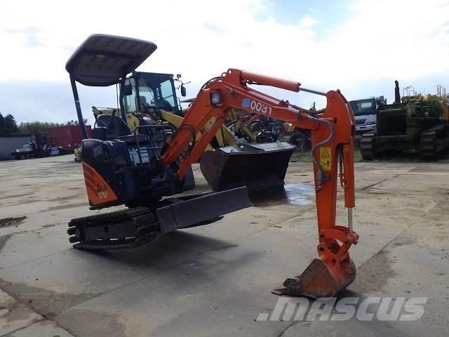 Hitachi ZX 17 U-2 Mini rýpadla < 7t