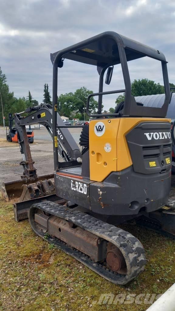 Volvo ECR 25 D Mini rýpadla < 7t
