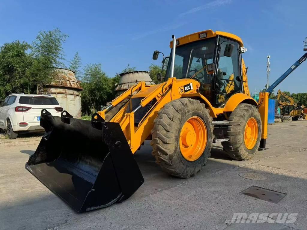 JCB 4CX Rýpadlo-nakladače