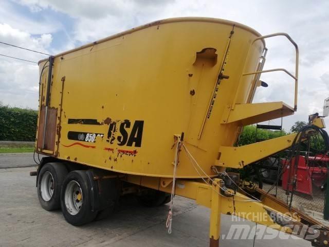  USA 850CF Míchačky krmiva