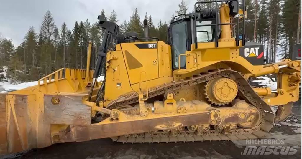 CAT D 8 T Pásové dozery
