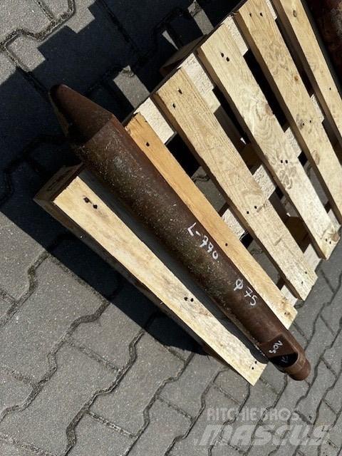 Montabert 75 MM Bourací kladiva / Sbíječky