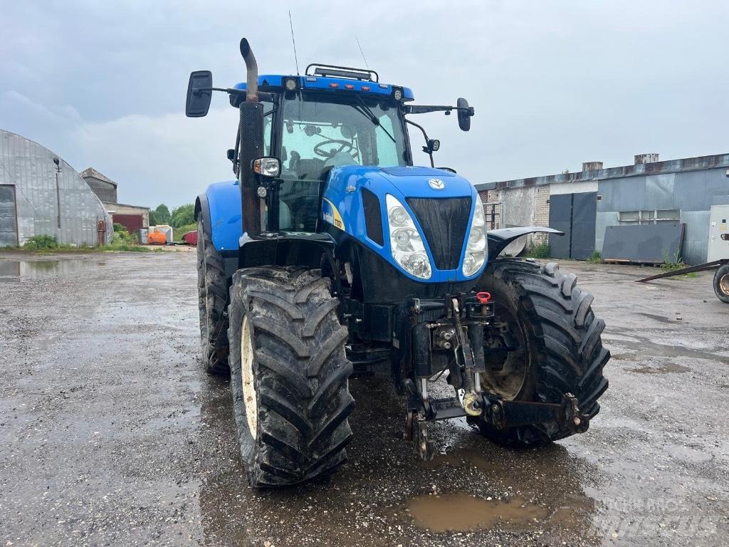 New Holland T 7070 Traktory