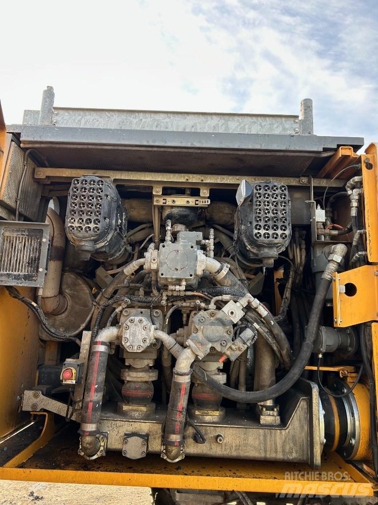 Liebherr LRB 125 Vibrační beranidla